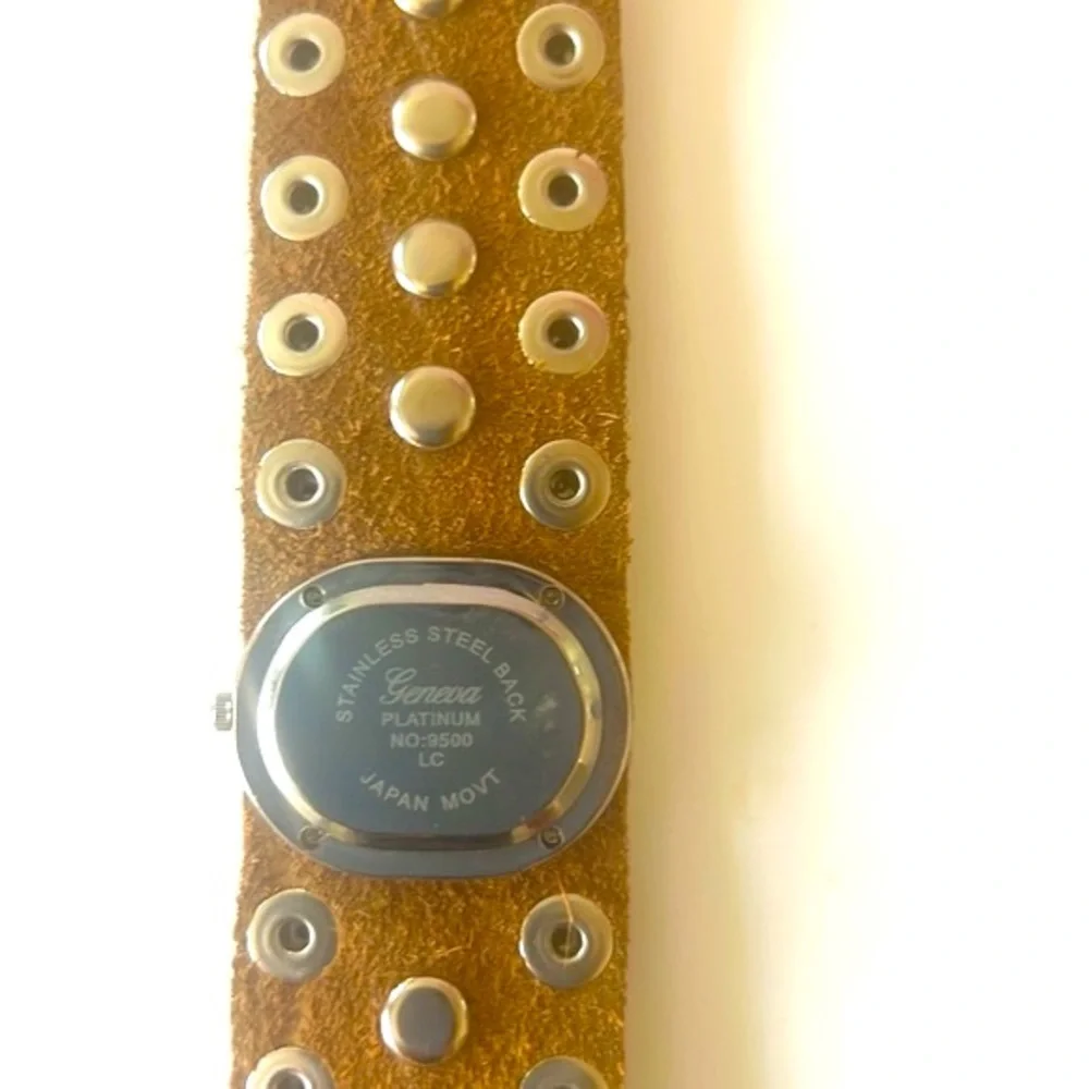 Geneva New vintage Wristwatch, Japanese movement, silver, leather band,crystals, - Picture 5 of 6